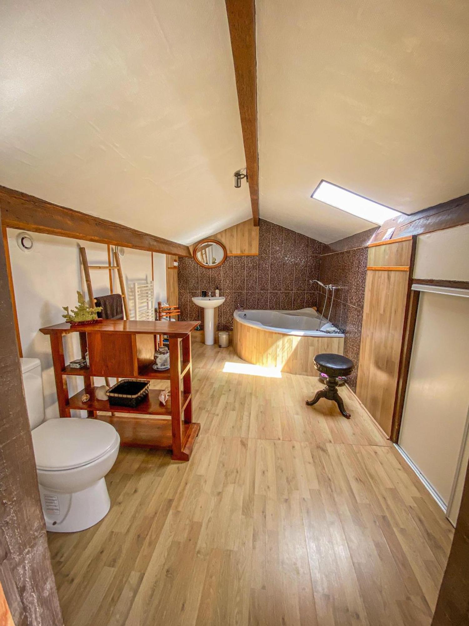 Ryokan Lankana Exideuil-sur-Vienne Dış mekan fotoğraf